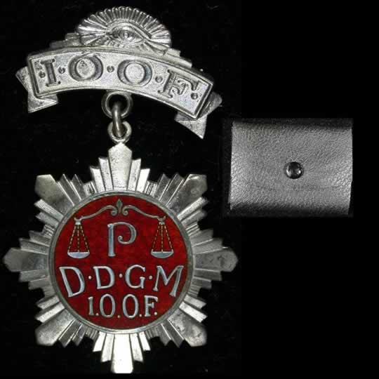 item111_Independent Order of Foresters Deputy Grand Masters Badge in Silver.jpg